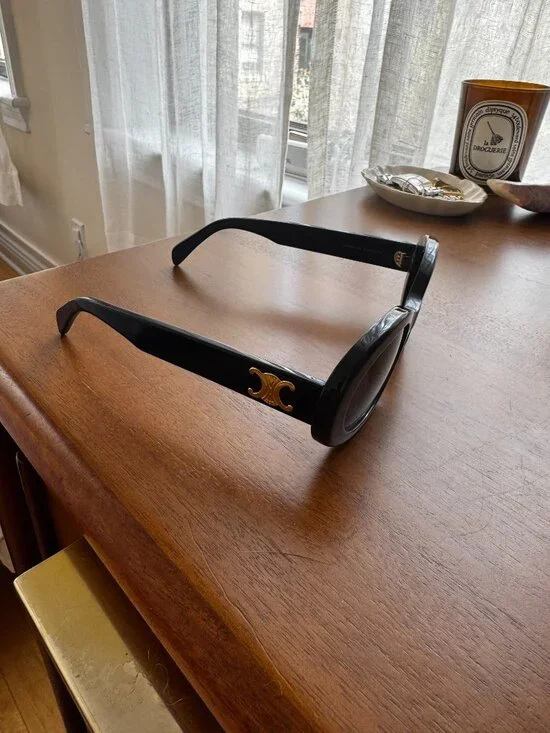 Celine Triomphe Sunglasses (Oval) in Black - Picture 5 of 8